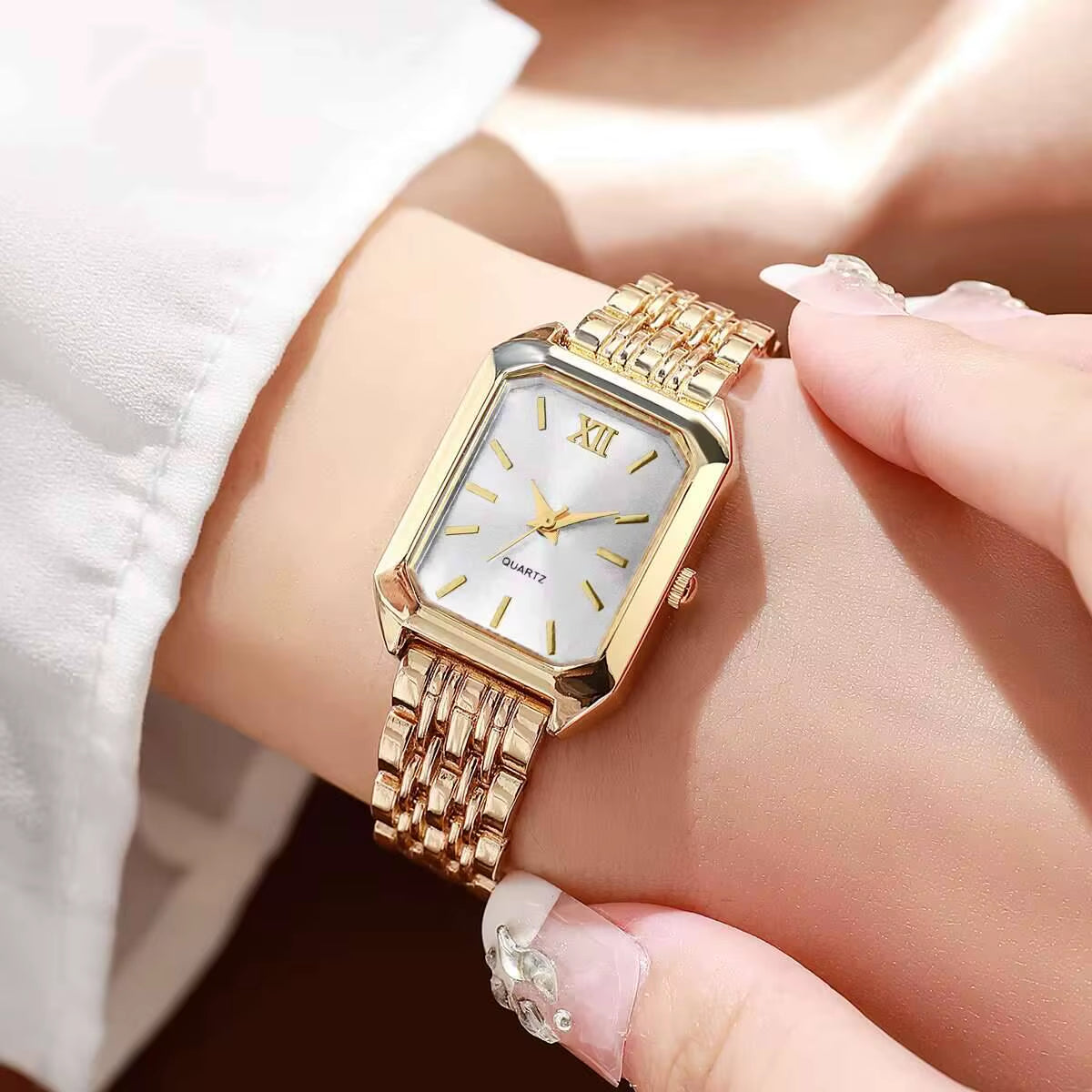 Excellence du Temps – Montre de Luxe Féminine